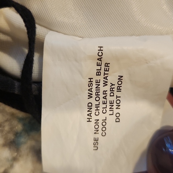 Liz Claiborne SZ 20 2 Piece Black/White Swimsuit - Picture 8 of 9